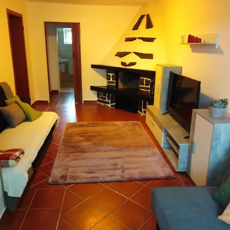 Holiday home Domek Na Vrsku Vrane nad Vltavou